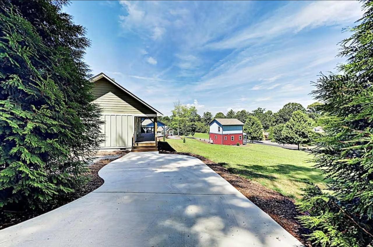 Dogwood Blossom Cottage Asheville Exterior photo